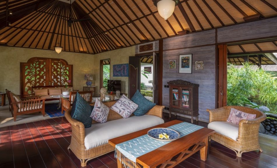 Living Area​